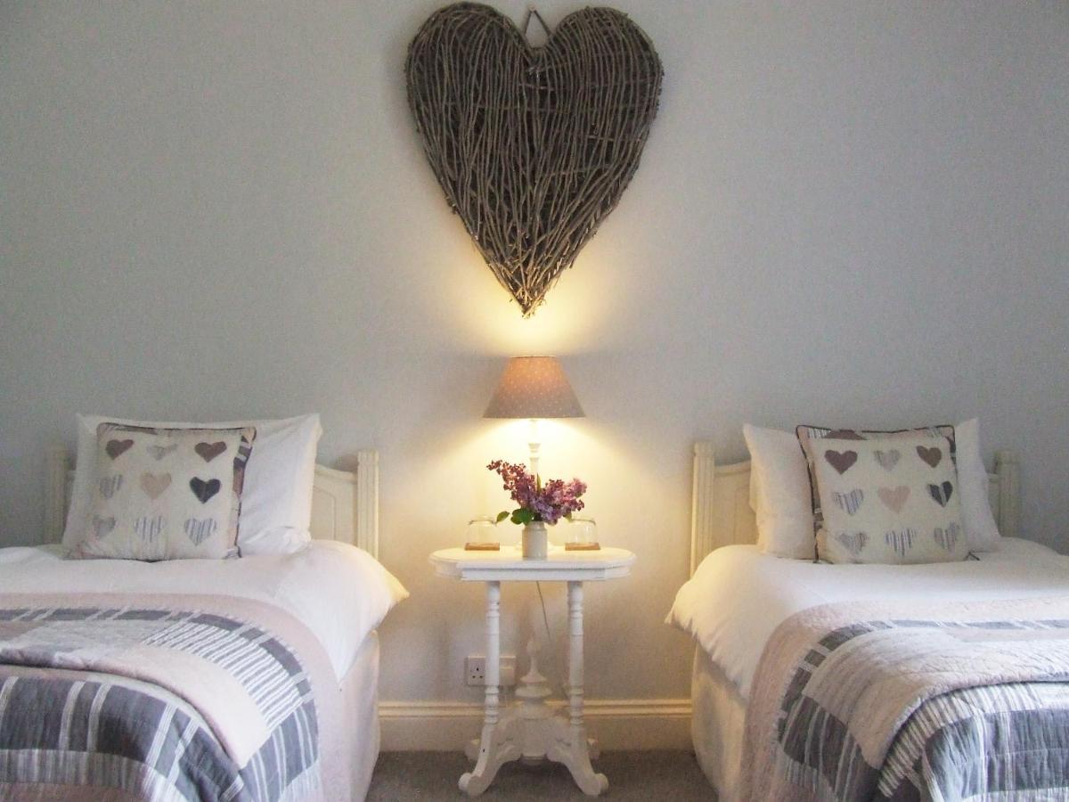 Lobhill Farmhouse Bed And Breakfast And Self Catering Accommodation オークハンプトン エクステリア 写真