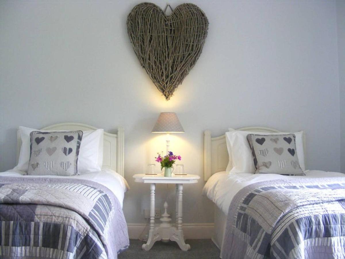 Lobhill Farmhouse Bed And Breakfast And Self Catering Accommodation オークハンプトン 部屋 写真