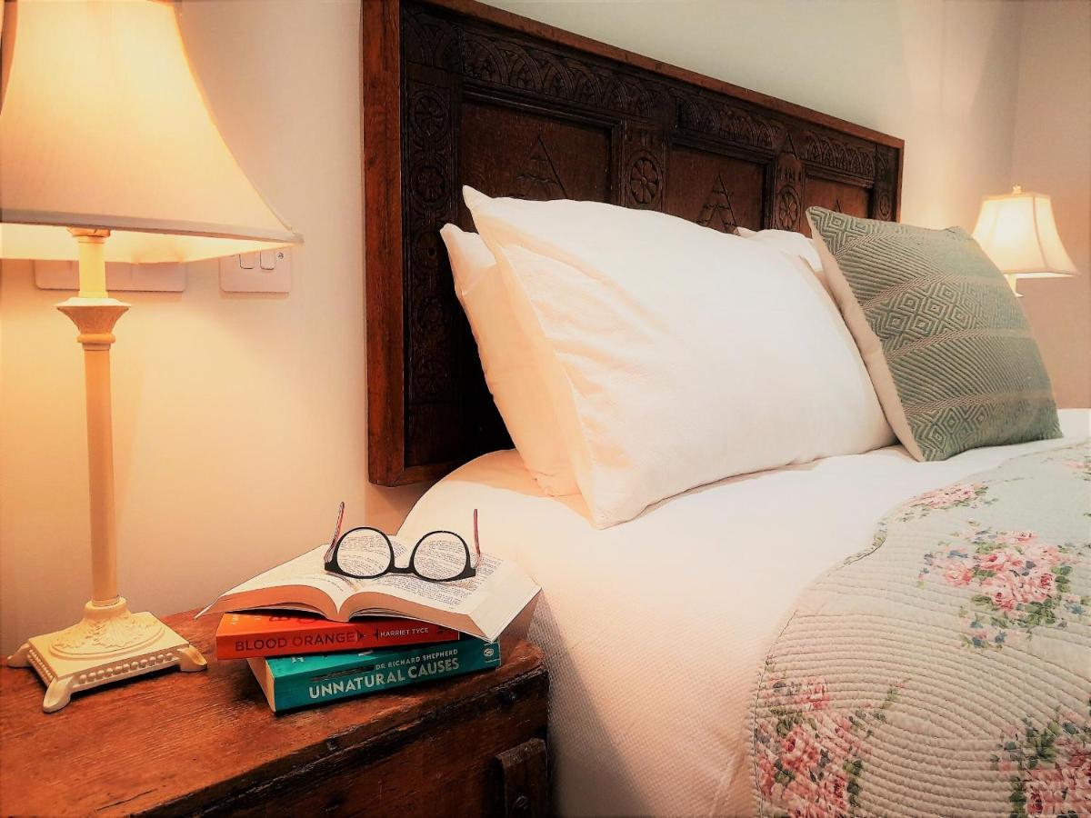 Lobhill Farmhouse Bed And Breakfast And Self Catering Accommodation オークハンプトン エクステリア 写真